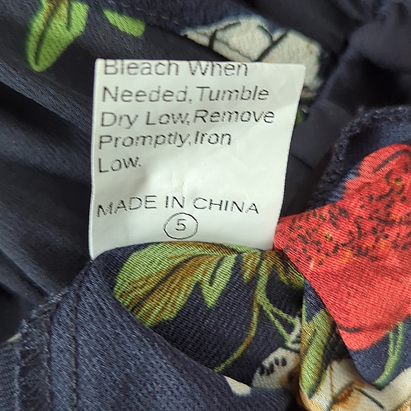 Navy Floral Blouse with Belt - Picture 6 of 6